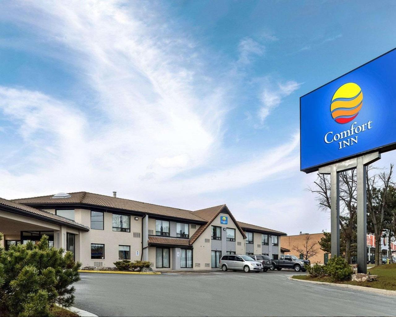 Comfort Inn Brampton Exterior photo